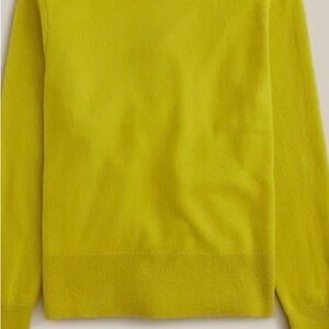 J. Crew Vibrant Chartreuse Crew Neck Sweater
Size small
